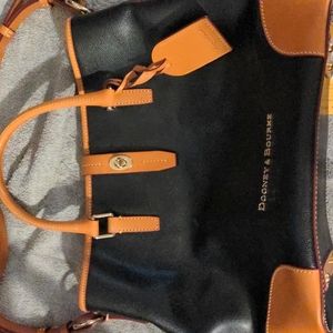 DOONEY & BOURKE SHELBY SHOPPER VINTAGE